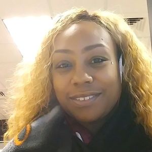 Meet your Posher, Kenisha